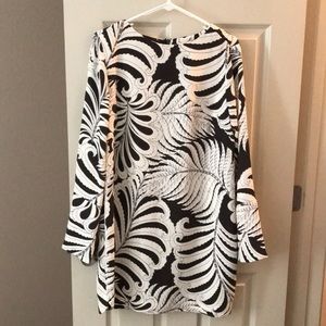 Long sleeve pattern dress